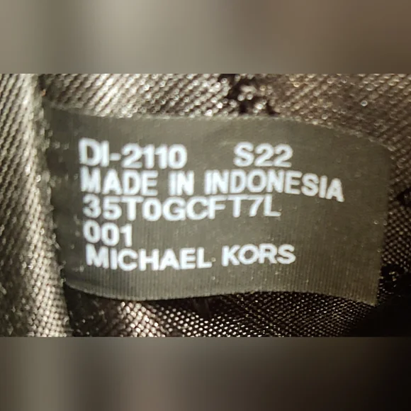 Michael Kors Charlotte M/L Leather Top Zip Tote - Picture 7 of 13